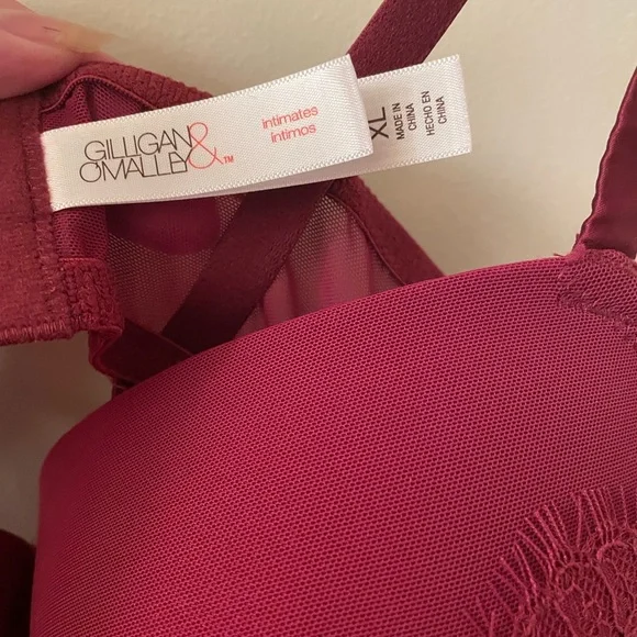 Beautiful maroon Nightgown - Picture 2 of 4